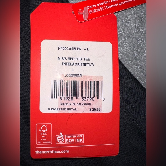 North face t-shirt! Size L! - Picture 5 of 5